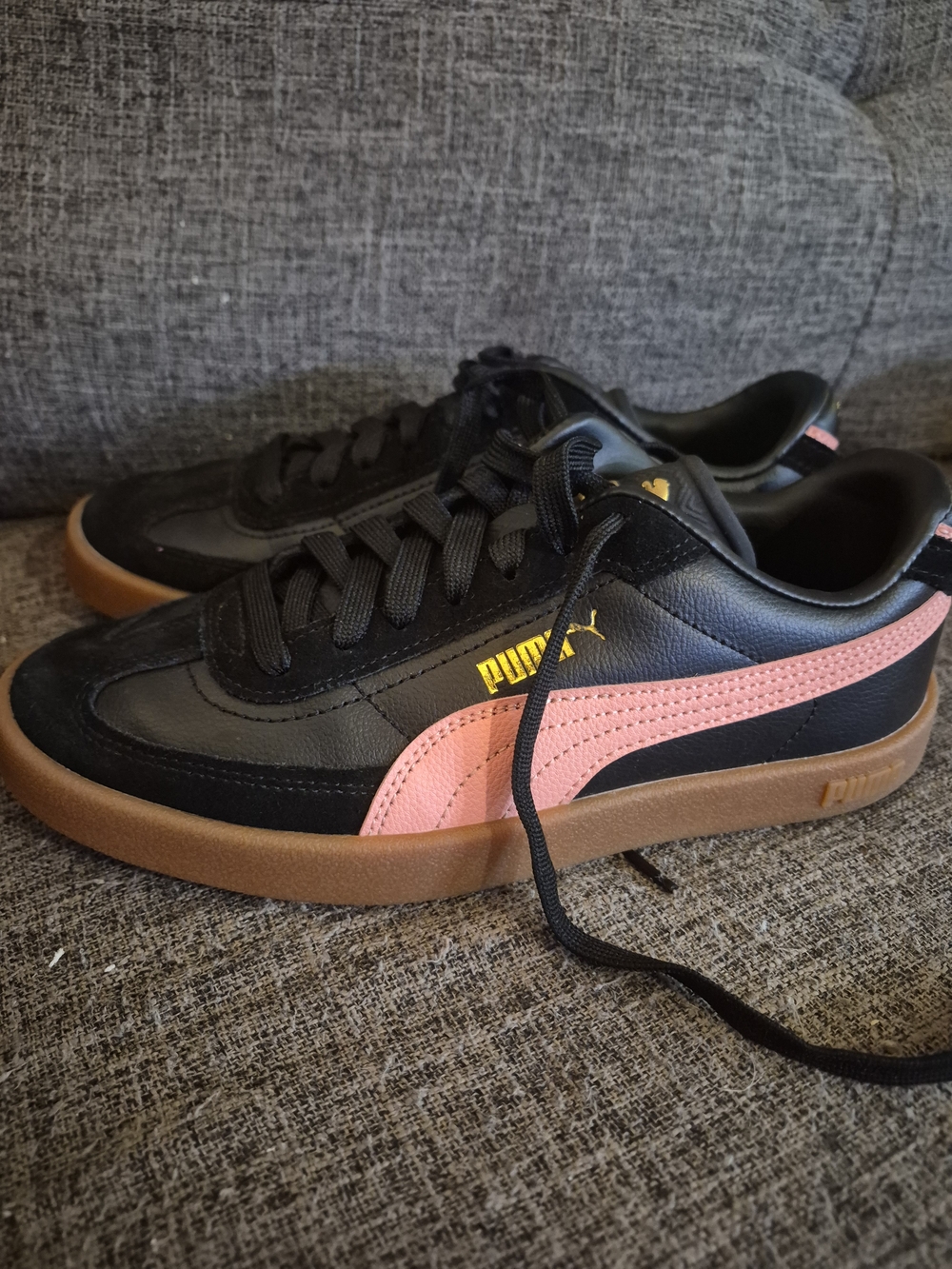 PUMA Kids Black Sneakers with Pink Formstrip and Gum Sole